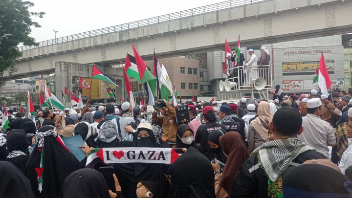 Ribuan Warga Palembang Turun ke Jalan Gelar Aksi Bela Palestina
