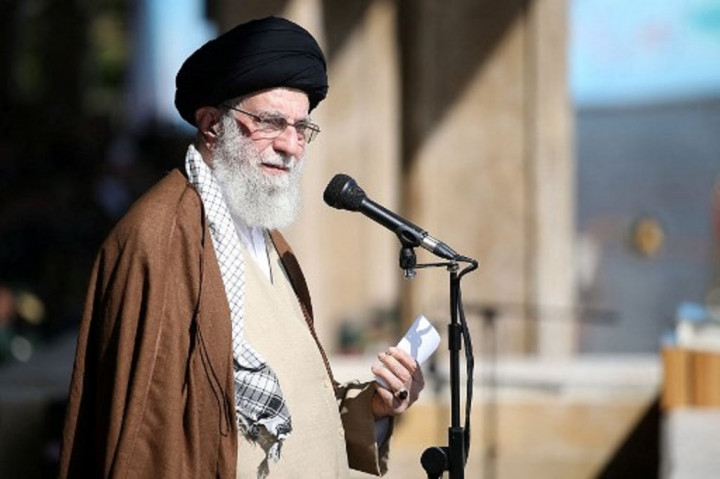 Ayatollah Khamenei Desak Negara-Negara Islam Putus Hubungan dengan Israel